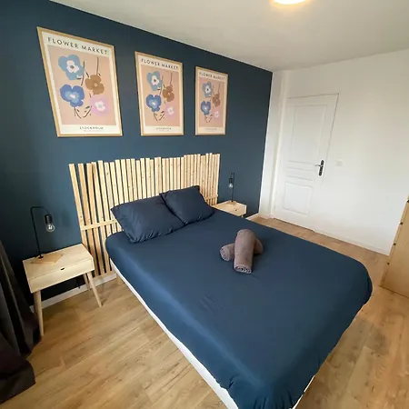 Hyper Centre-babyfoot-flechette Apartment